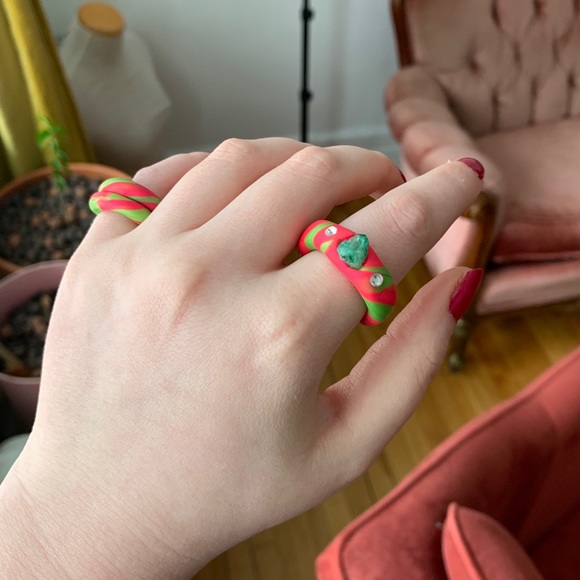 FREE ADD ON Handmade Raw Emerald Clay Ring Sz 7.5 - Picture 3 of 5